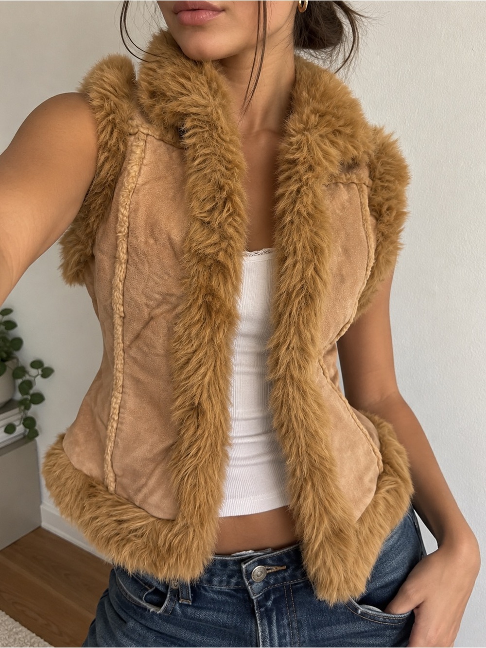 Vintage Y2K BB Dakota Pret A Porter Leather Faux Fur Trim Vest